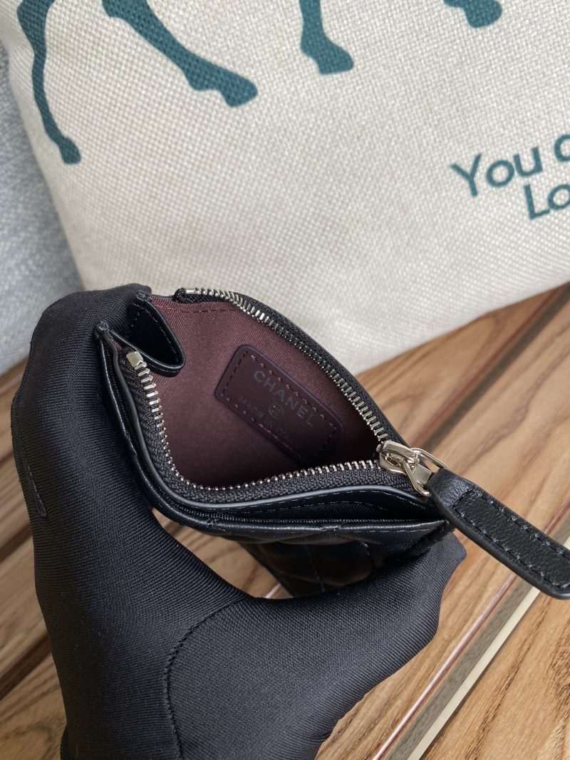 CC A84105 Coin Case Black Sliver Metal Lamskin 240725