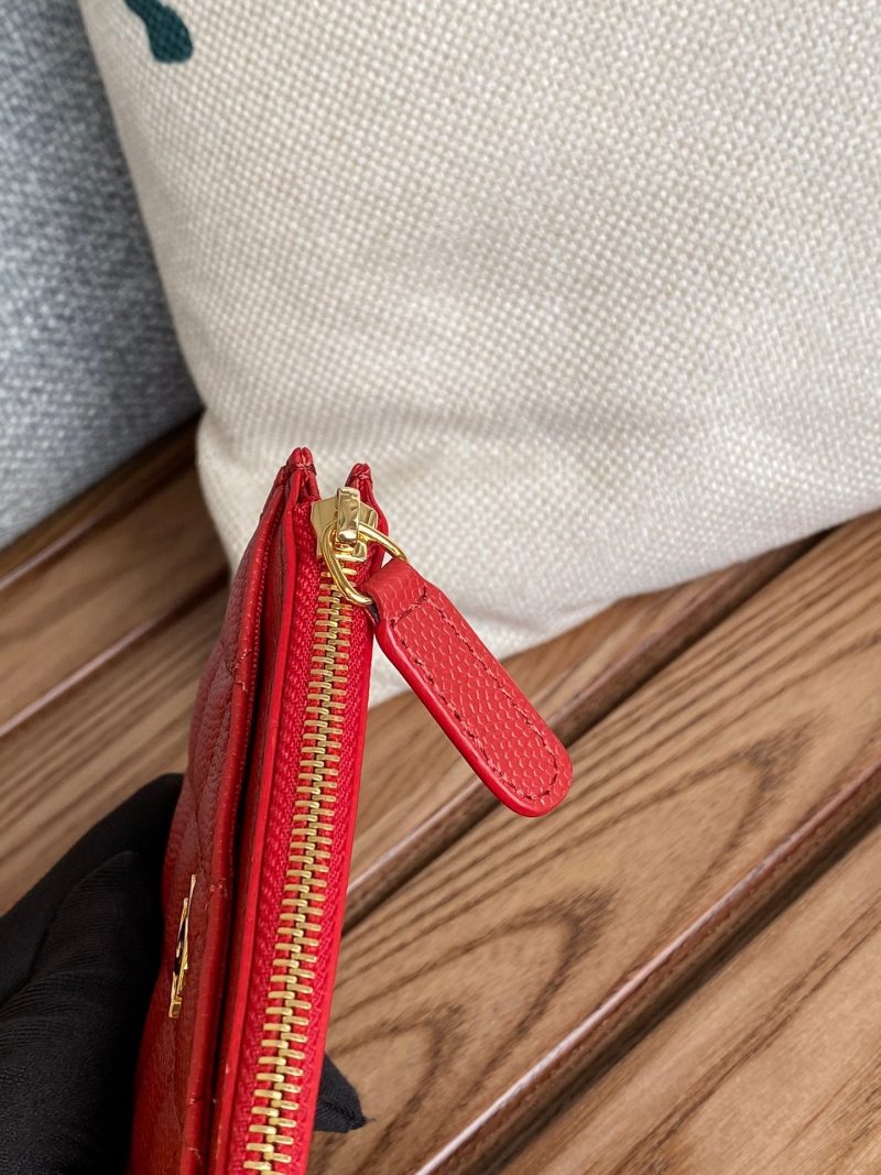 CC A84105 Coin Case Red Gold Metal Caviar 240739