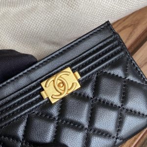 cc boy 11cm card holder black lambskin gold hardware