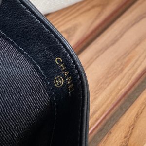 cc boy 11cm card holder black lambskin gold hardware