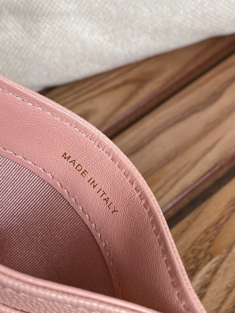 20230713_i1689229961_1323_8_jpg_00f5766d-d8e6-4858-a9dd-7bea81e2c840 cc boy 11cm card holder pink caviar gold hardware