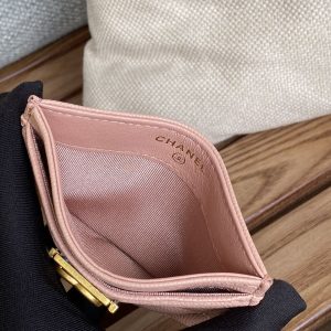 20230713_i1689229961_6823_6_jpg_0dd88eb2-4303-4e76-9b51-a4f0c58745a1 cc boy 11cm card holder pink caviar gold hardware