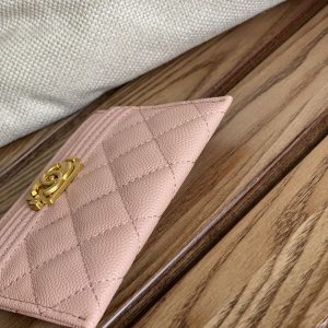 20230713_i1689229961_7074_3_jpg_c577da3d-eeac-4224-9ad4-9600f825fe03 cc boy 11cm card holder pink caviar gold hardware
