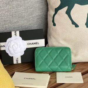cc zipped wallet 11cm green caviar gold hardware
