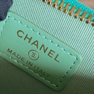 cc zipped wallet 11cm green caviar gold hardware