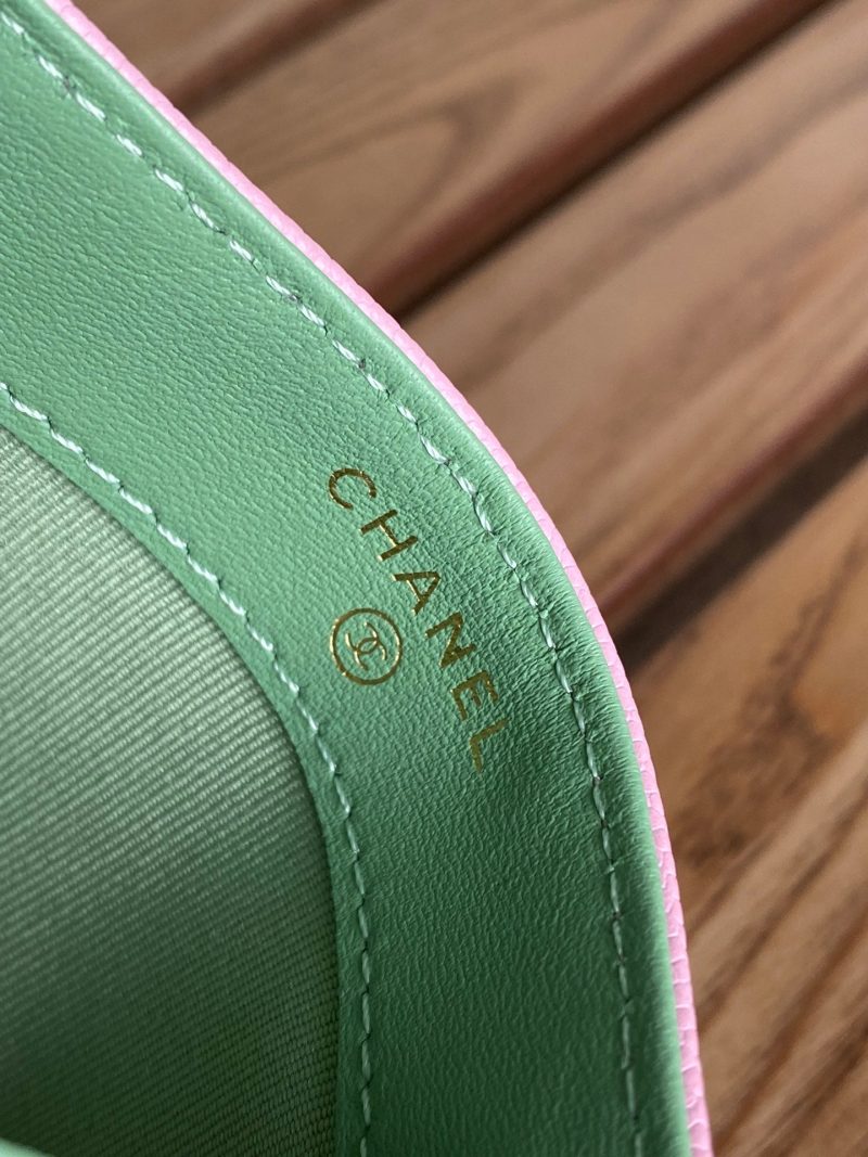 20230717_i1689563926_2763_7_jpg_022e7ff5-3d88-4985-a50e-46aa0f4baf6c cc card holder 10cm pink caviar