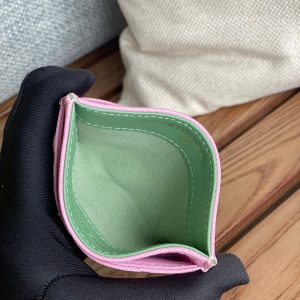 20230717_i1689563926_6807_6_jpg_cd137b76-2d2c-4e3c-879e-56c1e877d983 cc card holder 10cm pink caviar