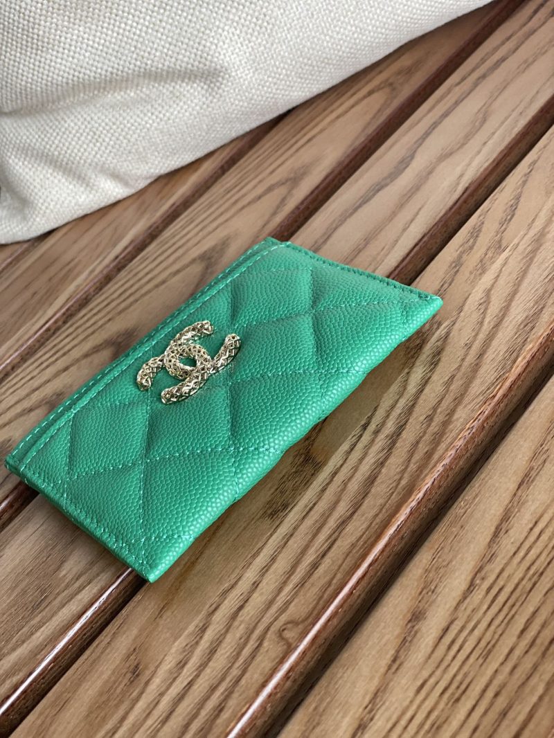 20230717_i1689563946_2695_3_jpg_a0fccb94-228e-4f22-be7b-b735d68507e9 cc card holder 10cm dark green caviar