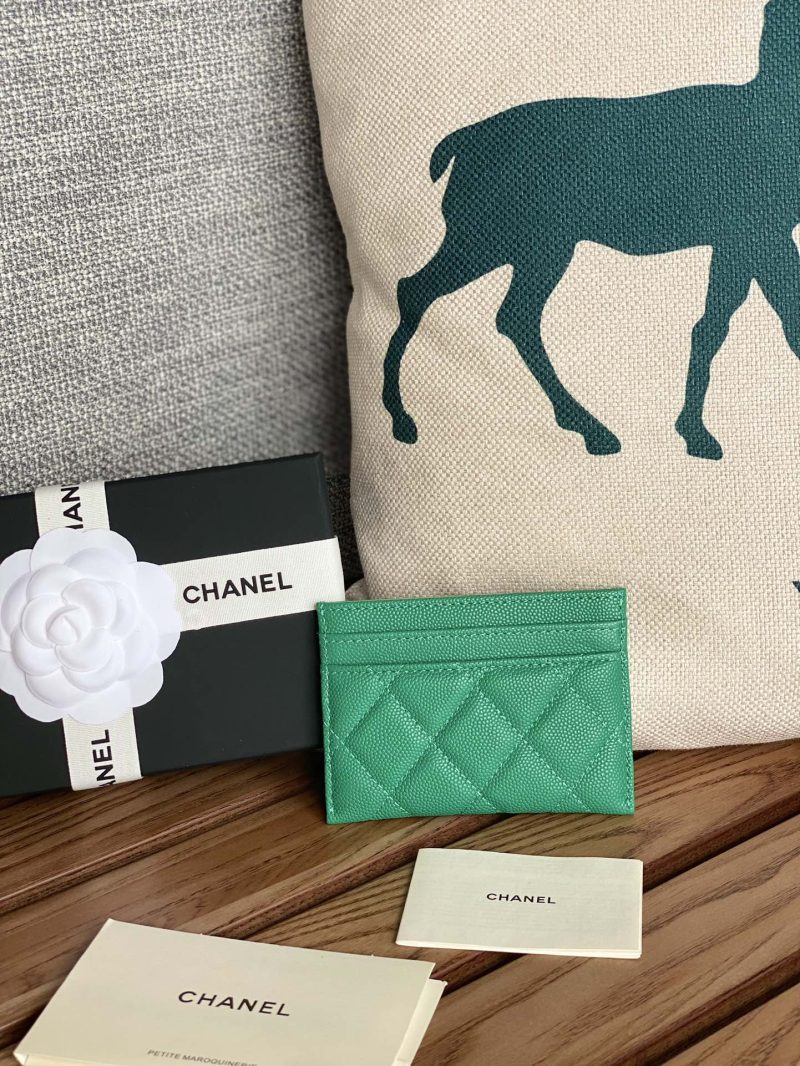20230717_i1689563946_7265_1_jpg_364668d4-1526-4516-87ef-f75d44054c77 cc card holder 10cm dark green caviar