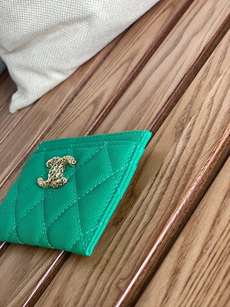20230717_i1689563946_9414_4_jpg_6a64d932-7da9-429a-989f-806212a9d793 cc card holder 10cm dark green caviar