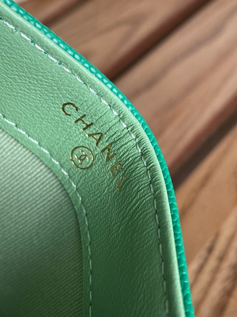 20230717_i1689563946_9689_7_jpg_6cdd46fc-32a3-4a8b-aae5-e3382d053d11 cc card holder 10cm dark green caviar