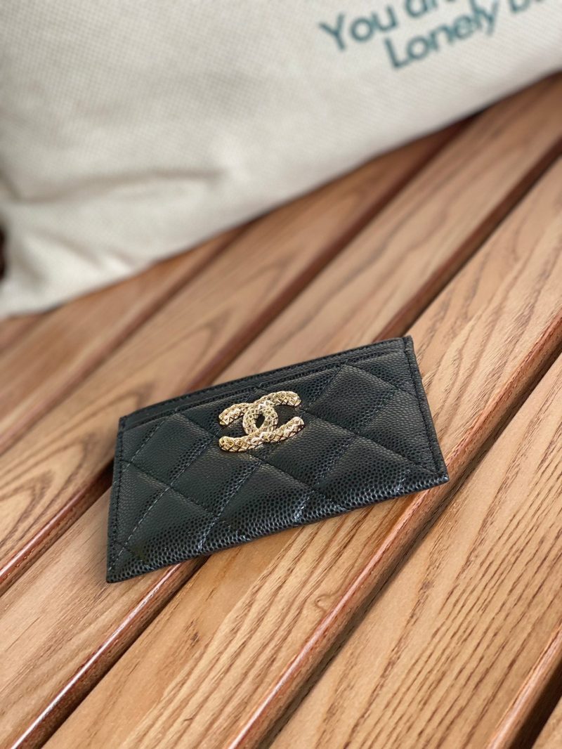 20230717_i1689563966_5336_3_jpg_96c19640-6288-479b-a08e-abbc0dcf319a cc card holder 10cm black caviar