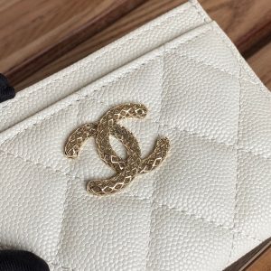 20230717_i1689563990_7030_5_jpg_34354fba-e181-4ef9-8e06-fcb692f43c24 cc card holder 10cm white caviar