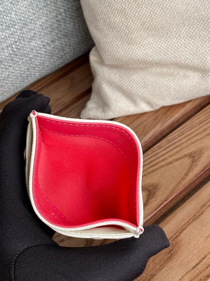 20230717_i1689563990_8716_6_jpg_455eb0a3-845c-4aec-9412-e653d557ff74 cc card holder 10cm white caviar