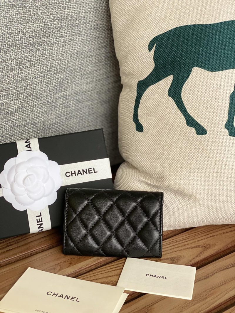 20230717_i1689589073_3032_1_jpg_c99624f2-c895-4d9b-916b-53ef2904cba0 cc small wallet 11cm black lambskin silver hardware