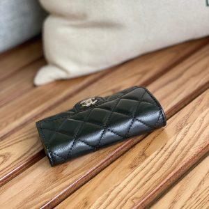 20230717_i1689589073_5845_4_jpg_192a6ea7-5ca3-4210-b2a5-f0f74759a316 cc small wallet 11cm black lambskin silver hardware