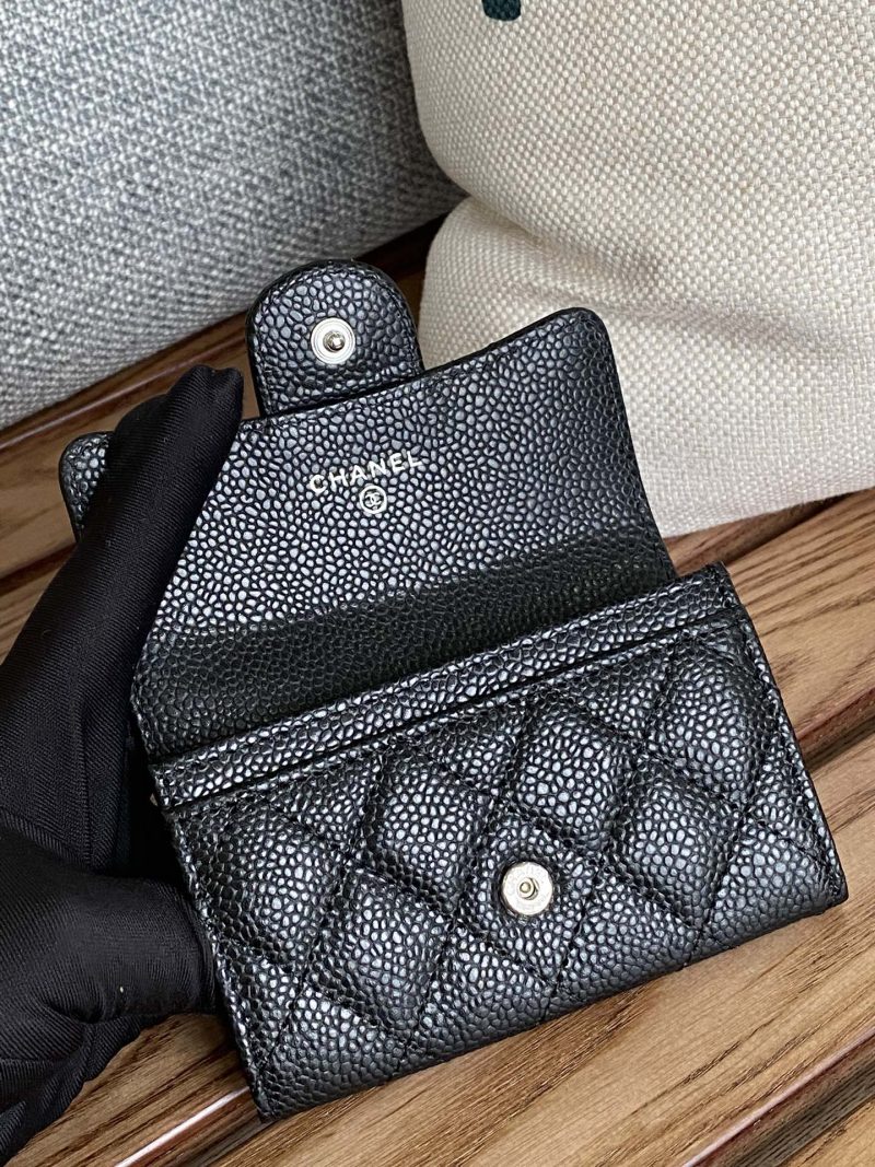 20230717_i1689589222_7631_6_jpg_4653e05c-4599-4e6f-ade3-92f6cbace354 cc small wallet 11cm black caviar silver hardware