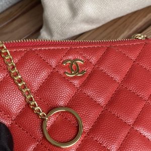 cc zipped wallet 14cm red caviar gold hardware