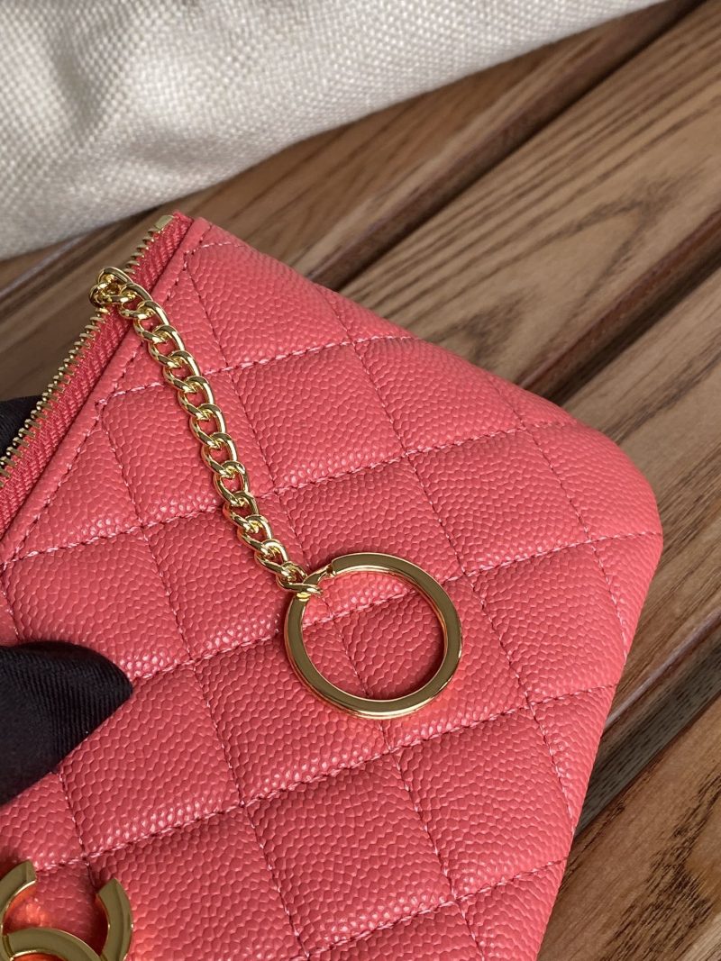 20230719_i1689737521_2414_8_jpg_d0db06c1-d5b2-4484-8b6f-7cf07cb53697 cc zipped wallet 14cm light red caviar gold hardware