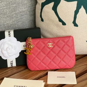 20230719_i1689737521_6098_0_jpg_75295ad5-34cc-4c77-88e1-89c8d9368859 cc zipped wallet 14cm light red caviar gold hardware