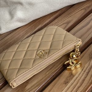 cc zipped wallet 14cm beige caviar gold hardware