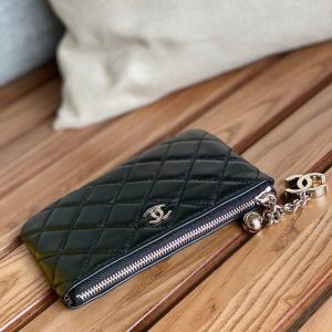 cc zipped wallet 14cm black lambskin silver hardware