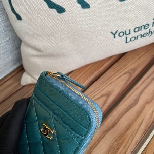 CC 22A Zippy Coin Purse Green Caviar GHW 223916