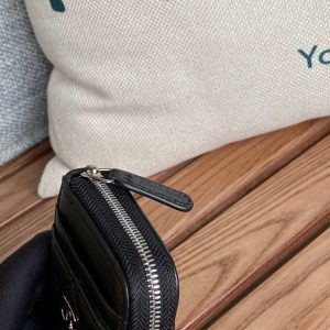 CC 22A Zippy Coin Purse Black Sheepskin Sliver Steel 223918