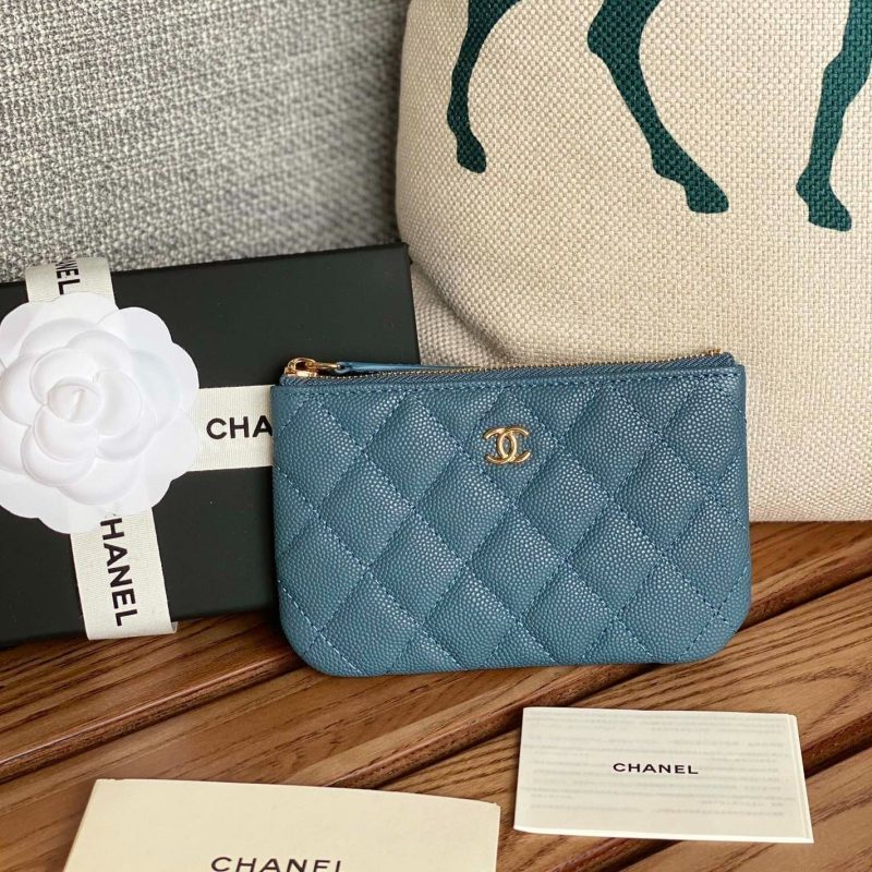 20230722_i1690016475_1460_0_jpg_e68cd7cd-a162-414a-9753-306d2143e64f cc zipped wallet 15 dark cloud blue caviar gold hardware