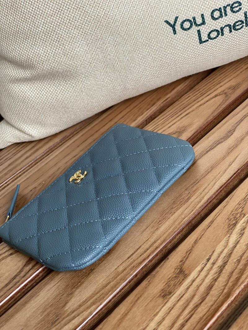 20230722_i1690016475_7006_4_jpg_556f48aa-2607-4306-b138-505a2143779c cc zipped wallet 15 dark cloud blue caviar gold hardware