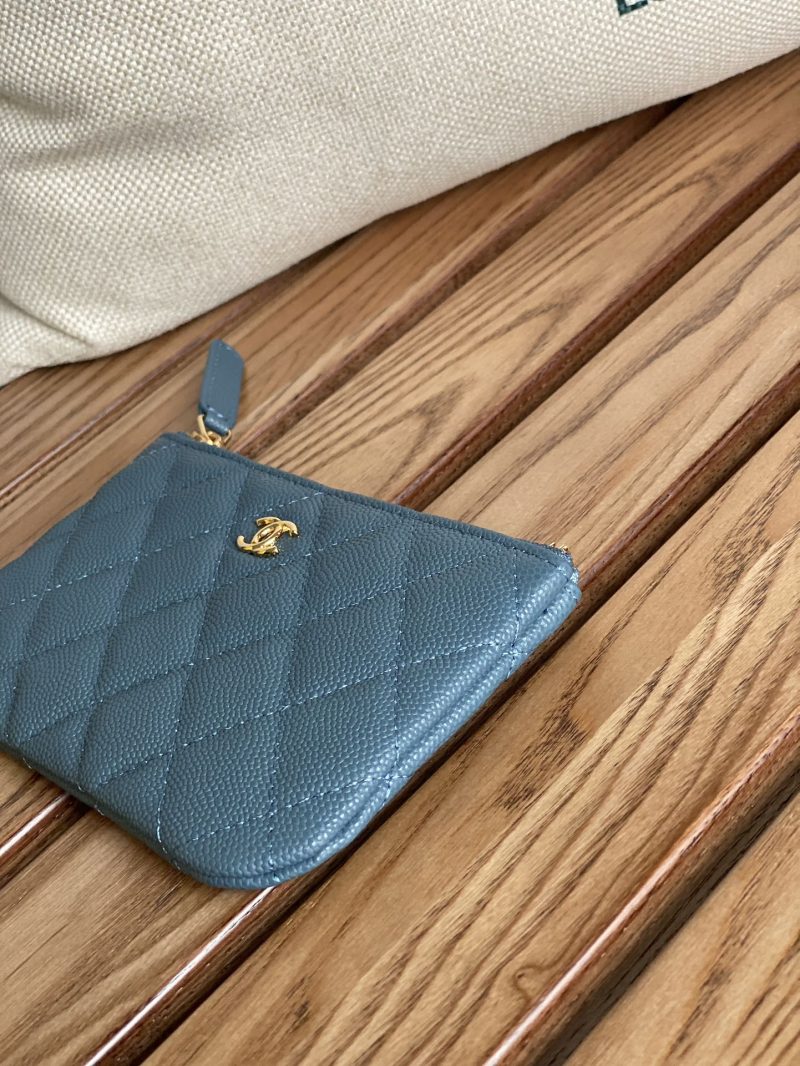 20230722_i1690016475_979_3_jpg_acc18824-56c4-448b-b395-6200a3128498 cc zipped wallet 15 dark cloud blue caviar gold hardware