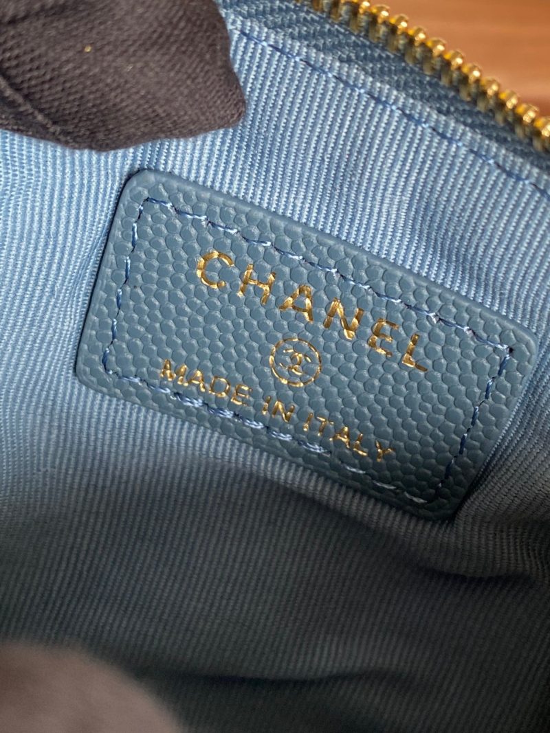 20230722_i1690016476_2474_8_jpg_d0848cd9-88c4-46af-89fd-3b4d64ce1758 cc zipped wallet 15 dark cloud blue caviar gold hardware