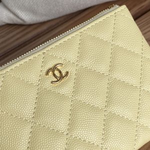 cc zipped wallet 15 yellow caviar gold hardware
