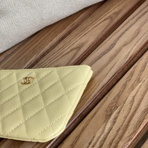 cc zipped wallet 15 yellow caviar gold hardware