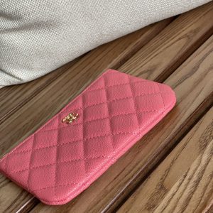 cc zipped wallet 15 dark pink caviar gold hardware