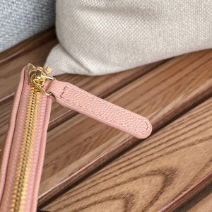 cc zipped wallet 15 light pink caviar gold hardware