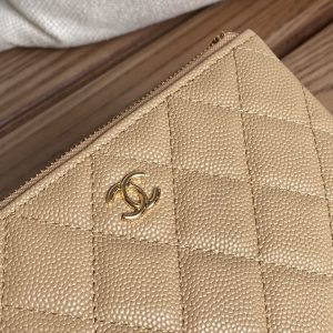 cc zipped wallet 15 beige caviar gold hardware