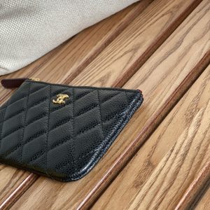 cc zipped wallet 15 black caviar gold hardware