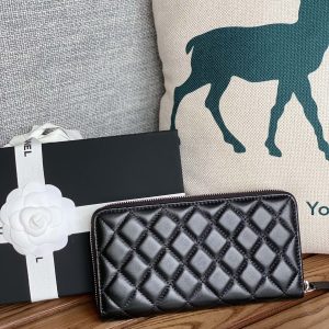 CC Zippy Long Wallet 19.5cm Black Sheepskin Sliver Steel 223943