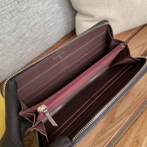 CC Zippy Long Wallet 19.5cm Black Sheepskin Sliver Steel 223943