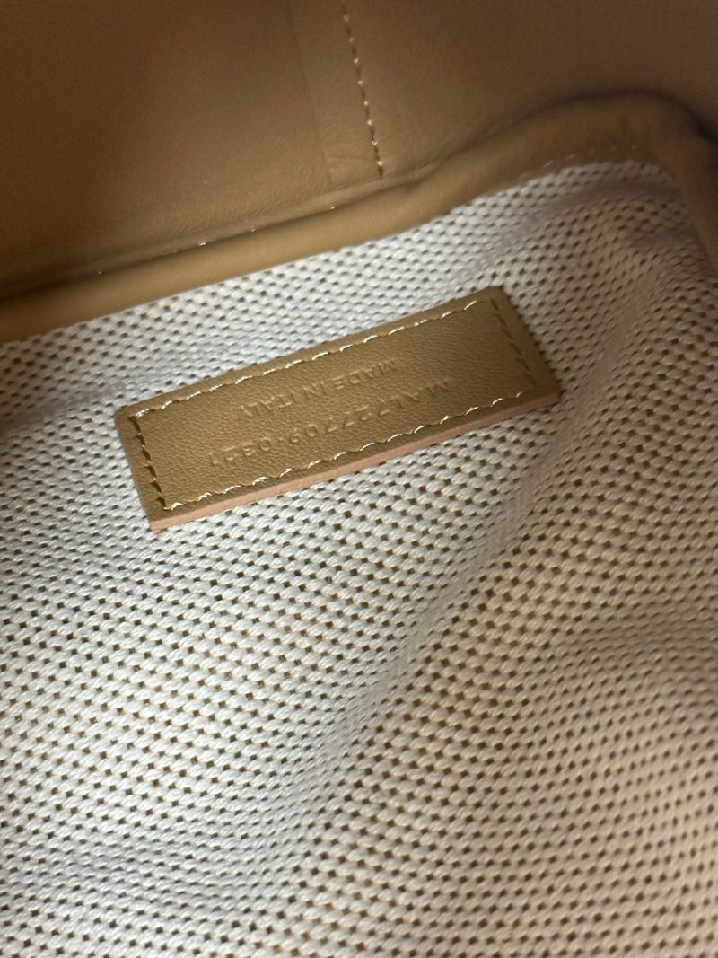 le 5a7 small 23 cream canvas brown calfskin