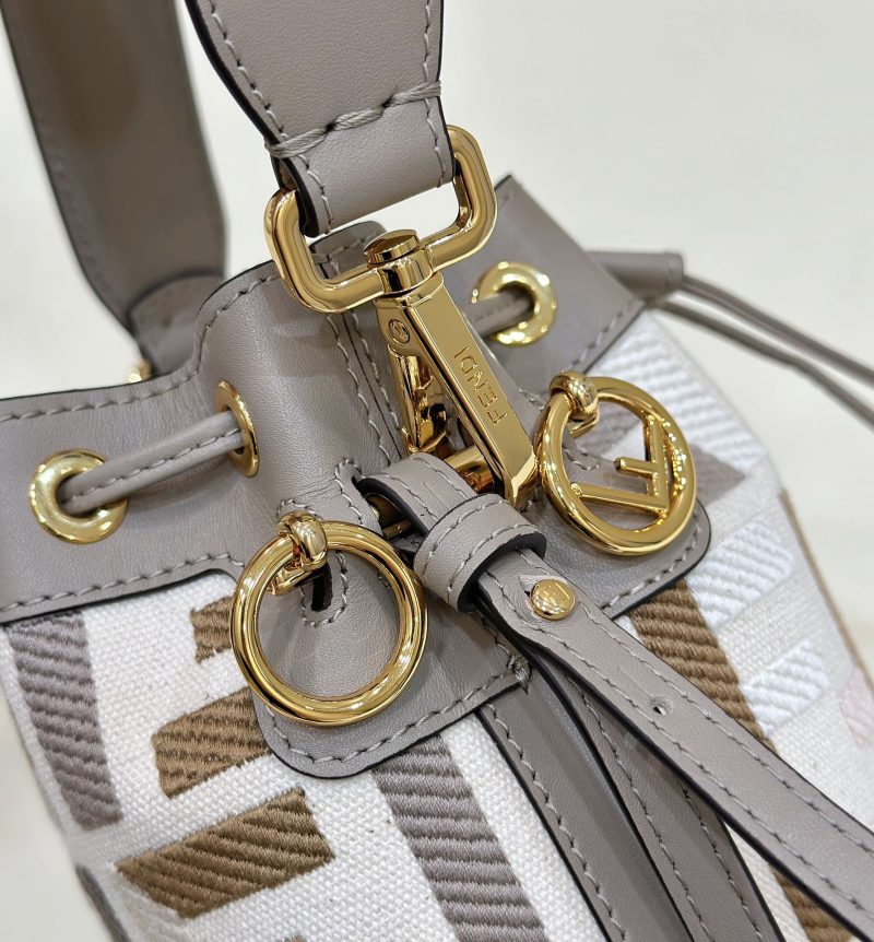 20230729_i1690607811_7128_4_jpg_dab303cf-0a07-4289-b820-71b82d01a5cd MON TRESOR 18 WITH FF MOTIF IN MULTICOLOR JACQUARD FABRIC