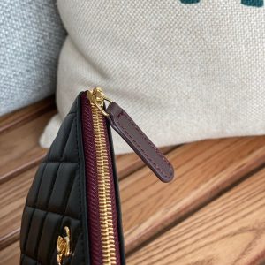 cc zipped wallet 15 black lambskin gold hardware