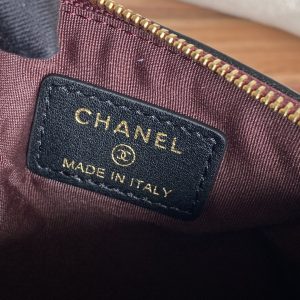 cc zipped wallet 15 black lambskin gold hardware