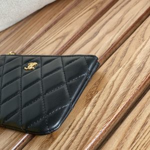 cc zipped wallet 15 black lambskin gold hardware
