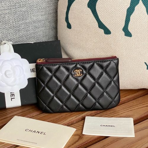 cc zipped wallet 15 black lambskin gold hardware