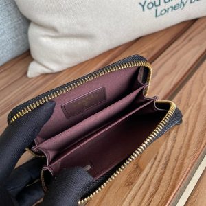 cc zipped wallet 7.5cm black caviar gold hardware