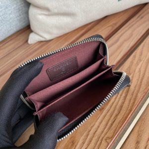 cc zipped wallet 7.5 cm black calfskin silver hardware