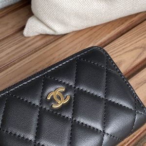cc zipped wallet 7.5cm black calfksin gold hardware