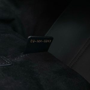 20230815_i1692083665_1985_0_jpg cd medium toujours 28 black calfskin